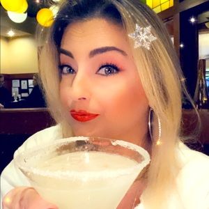 Meet your Posher, Cassie